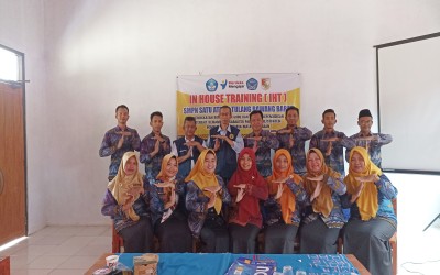 In House Training Peningkatan Kompetensi Guru tentang Kurikulum Merdeka di SMPN Satu Atap 2 Tulang Bawang Barat